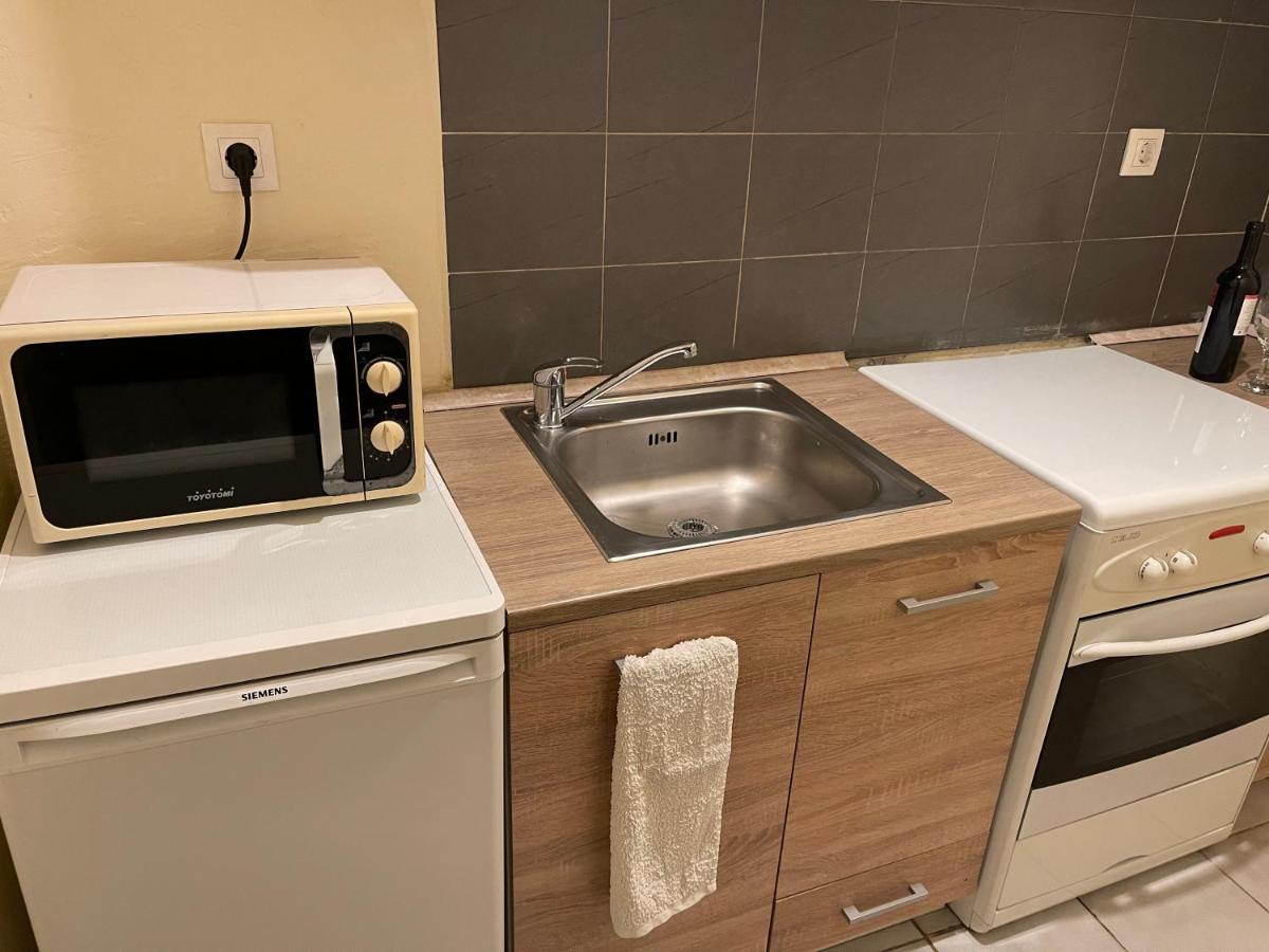 Apartment At The Heart Of Tesalonika Bagian luar foto